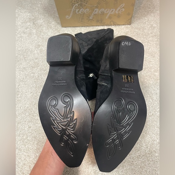 FREE PEOPLE Rue Western Slouch Black Knee High Suede Tall Boots size EU 38 US 8 - Picture 8 of 9